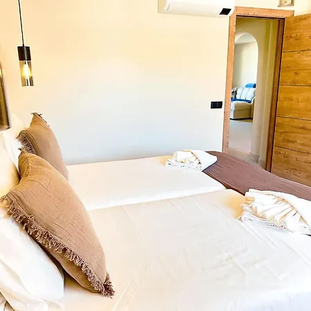 Oura Modern Poolside By Becherish 公寓 *