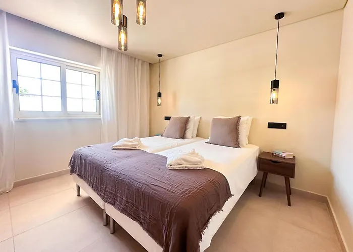 Oura Modern Poolside By Becherish Apartman Albufeira