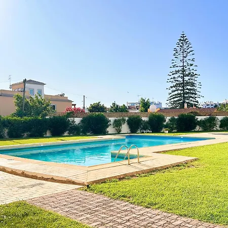 Oura Modern Poolside By Becherish Daire Albufeira